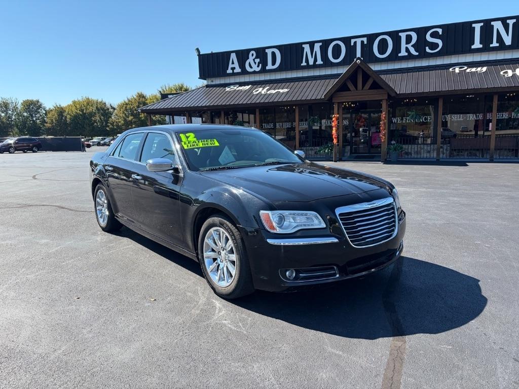 Chrysler 300 4dr Sdn V6 Limited RWD 2012