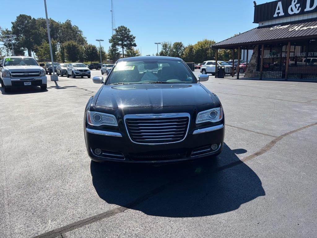 Chrysler 300 4dr Sdn V6 Limited RWD 2012