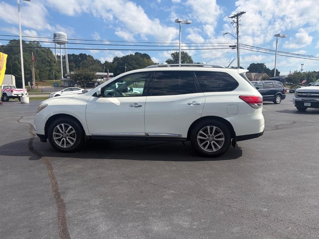 Nissan Pathfinder 2WD 4dr SL 2015