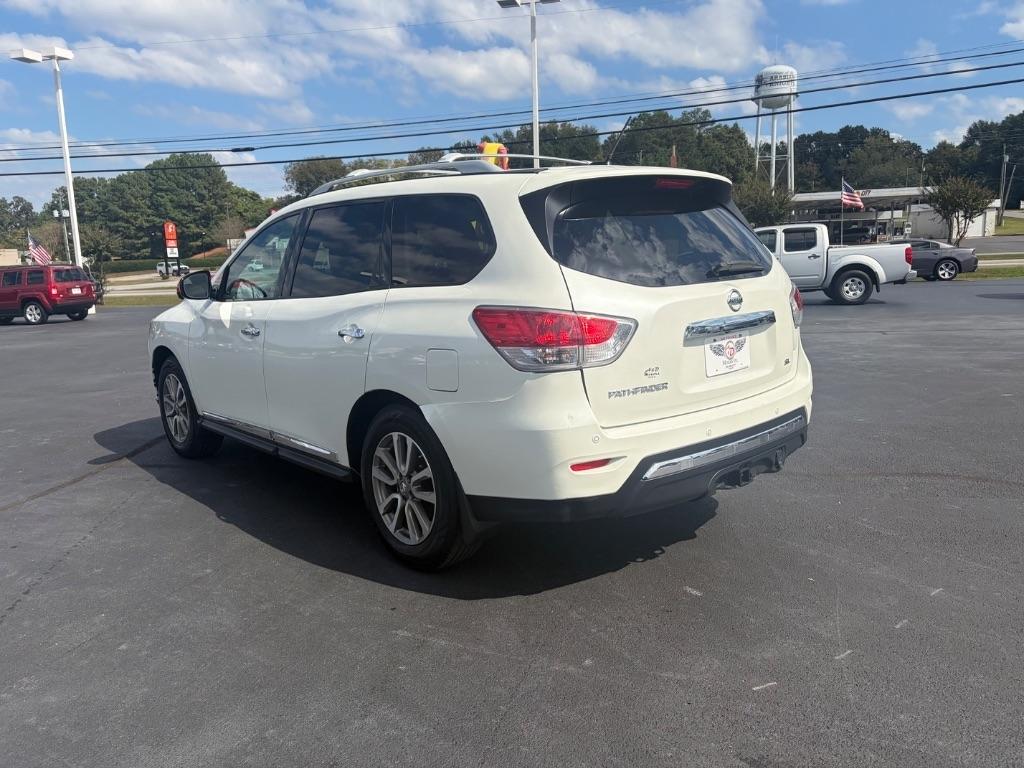 Nissan Pathfinder 2WD 4dr SL 2015