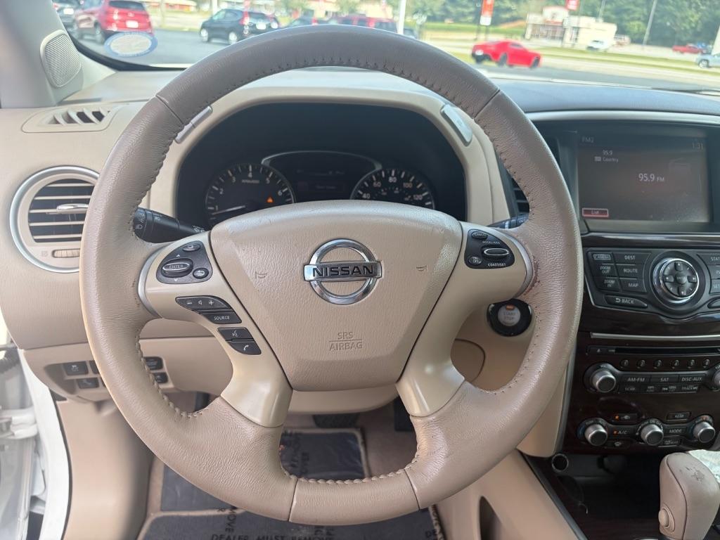 Nissan Pathfinder 2WD 4dr SL 2015