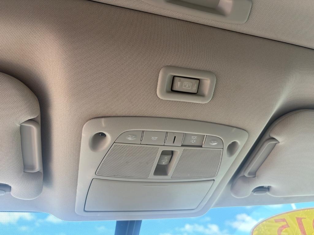 Nissan Pathfinder 2WD 4dr SL 2015