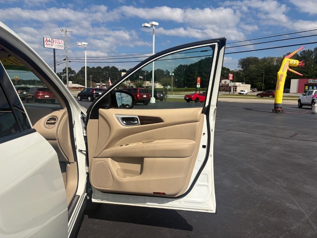 Nissan Pathfinder 2WD 4dr SL 2015