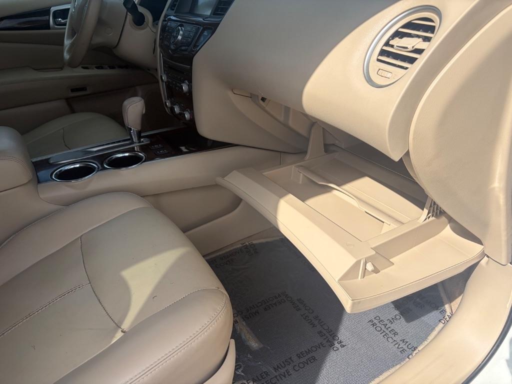 Nissan Pathfinder 2WD 4dr SL 2015