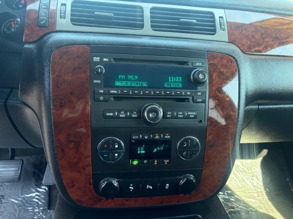 Chevrolet Tahoe 2WD 4dr 1500 LT 2013