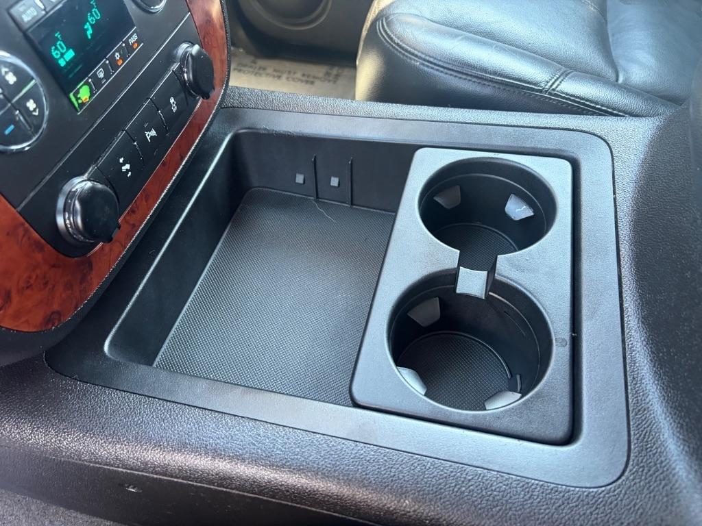 Chevrolet Tahoe 2WD 4dr 1500 LT 2013