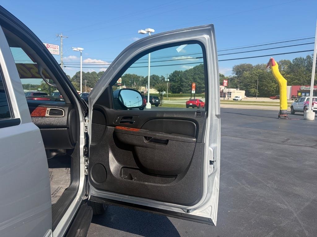 Chevrolet Tahoe 2WD 4dr 1500 LT 2013