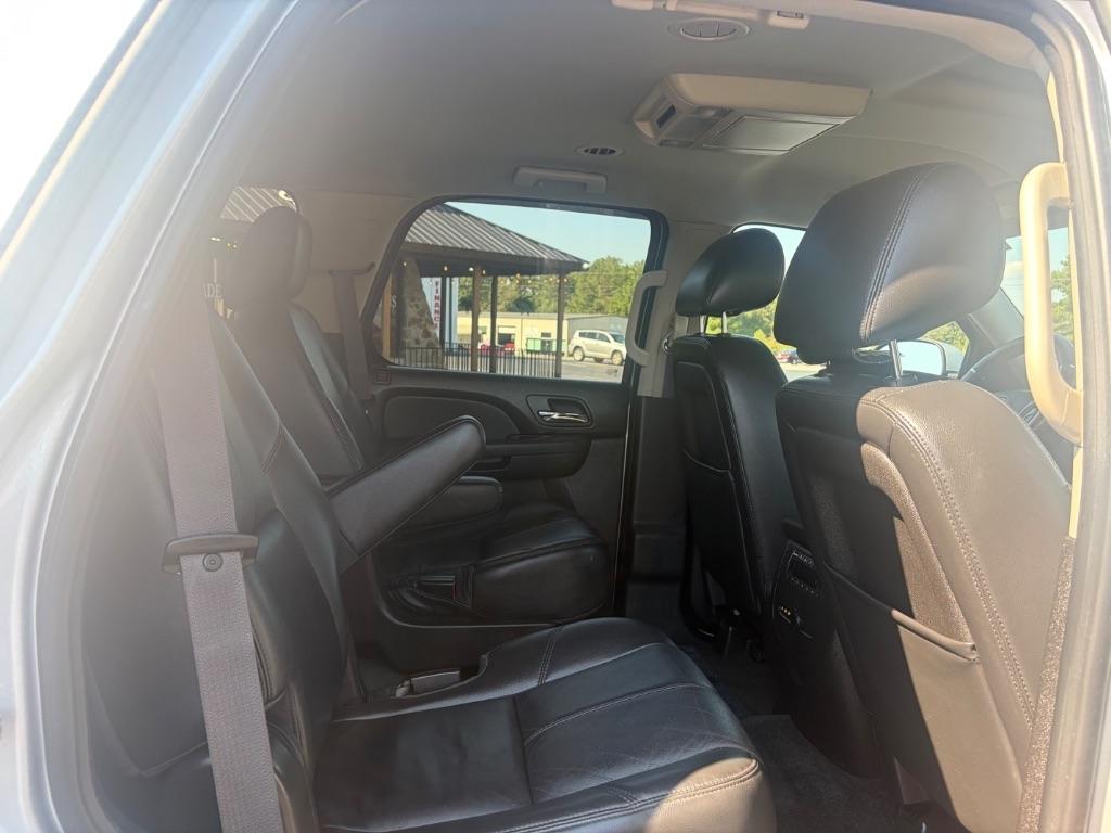 Chevrolet Tahoe 2WD 4dr 1500 LT 2013