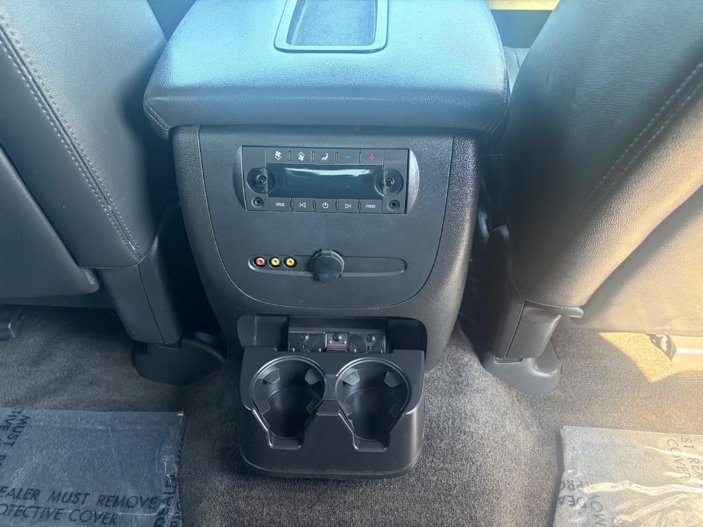 Chevrolet Tahoe 2WD 4dr 1500 LT 2013