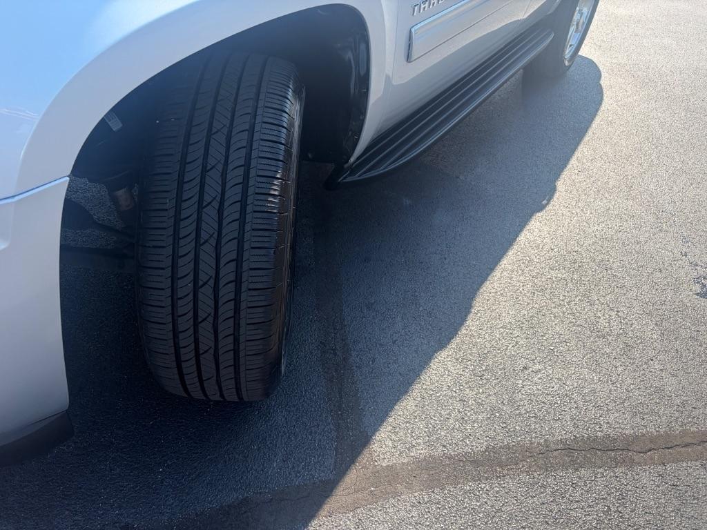 Chevrolet Tahoe 2WD 4dr 1500 LT 2013