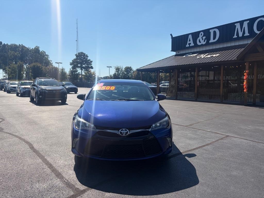 Toyota Camry 4dr Sdn I4 Auto SE w/Special Edition Pkg (Natl) 2016