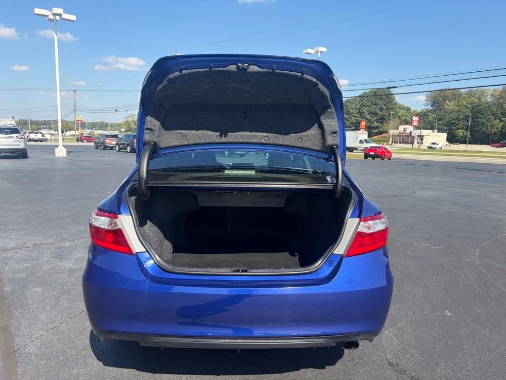 Toyota Camry 4dr Sdn I4 Auto SE w/Special Edition Pkg (Natl) 2016