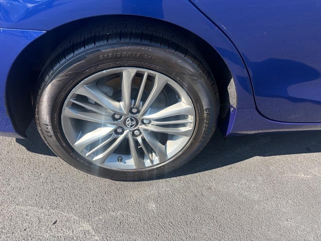 Toyota Camry 4dr Sdn I4 Auto SE w/Special Edition Pkg (Natl) 2016