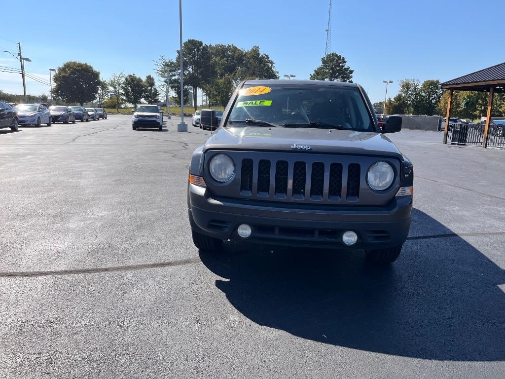 Jeep Patriot FWD 4dr Latitude 2014