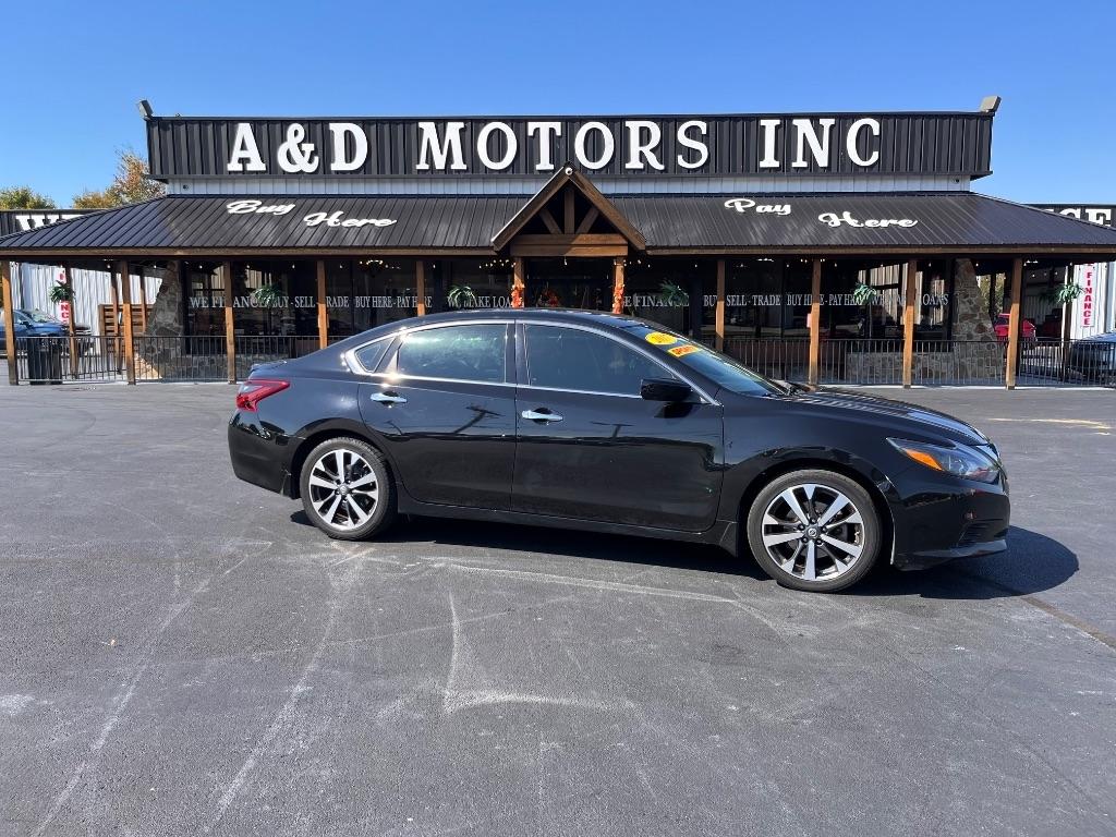 Nissan Altima 2017.5 2.5 SR Sedan 2017