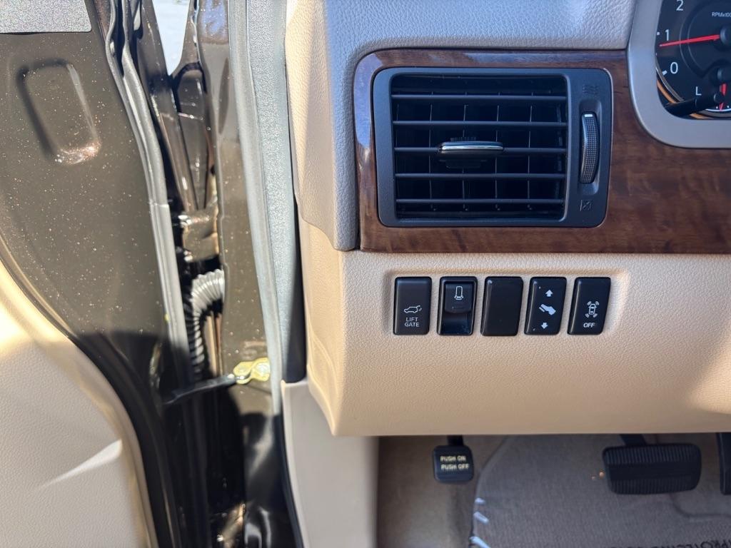 Nissan Armada 2WD 4dr Platinum 2011