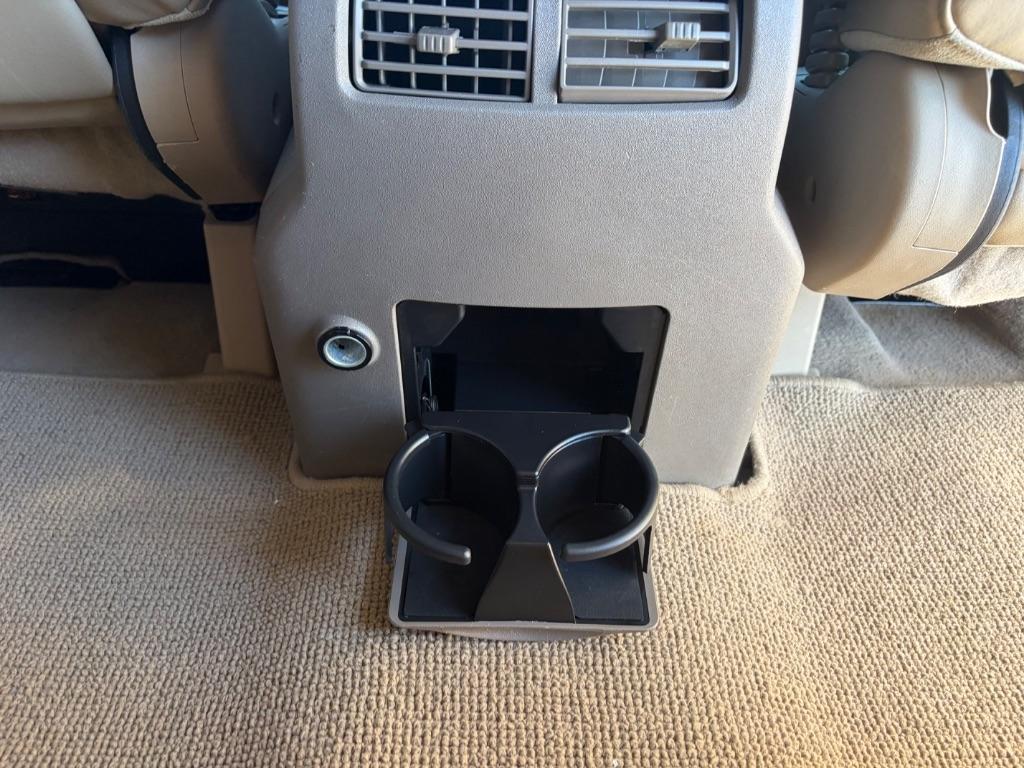 Nissan Armada 2WD 4dr Platinum 2011