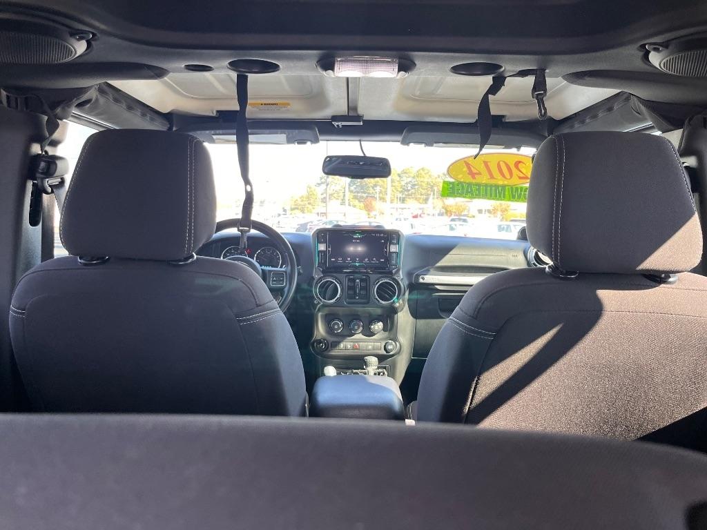 Jeep Wrangler Unlimited 4WD 4dr Rubicon 2014