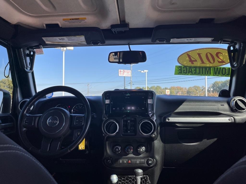 Jeep Wrangler Unlimited 4WD 4dr Rubicon 2014