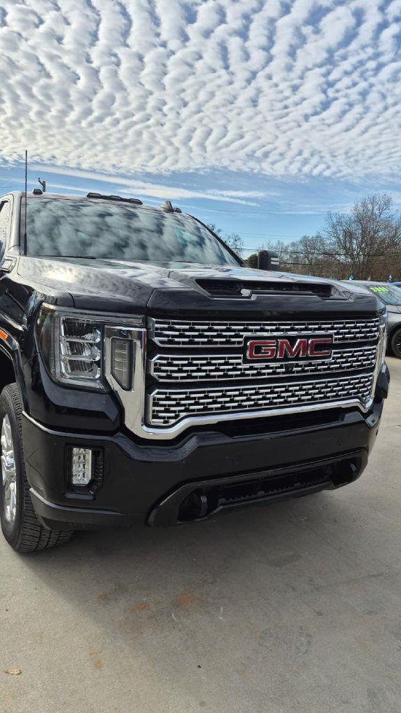 2020 GMC Sierra 2500HD Denali Crew Cab 4WD
