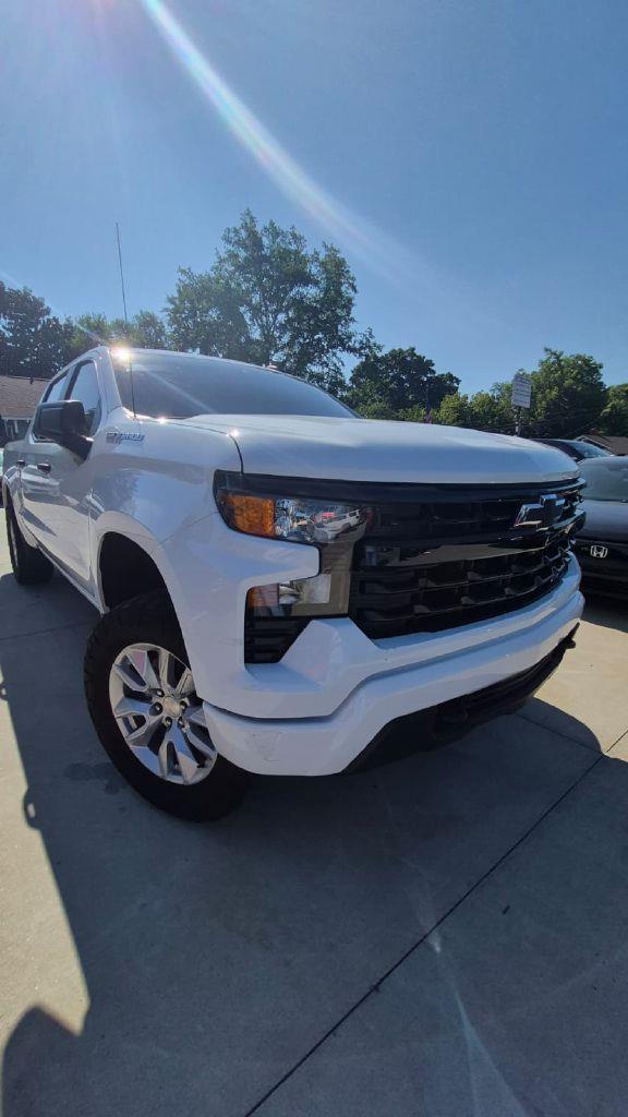 2024 Chevrolet Silverado 1500 Custom Crew Cab 4WD