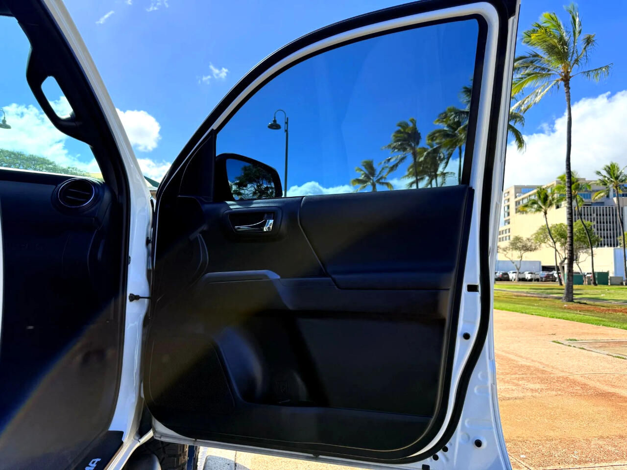 2020 Toyota Tacoma 4x4 TRD Double Cab photo 12