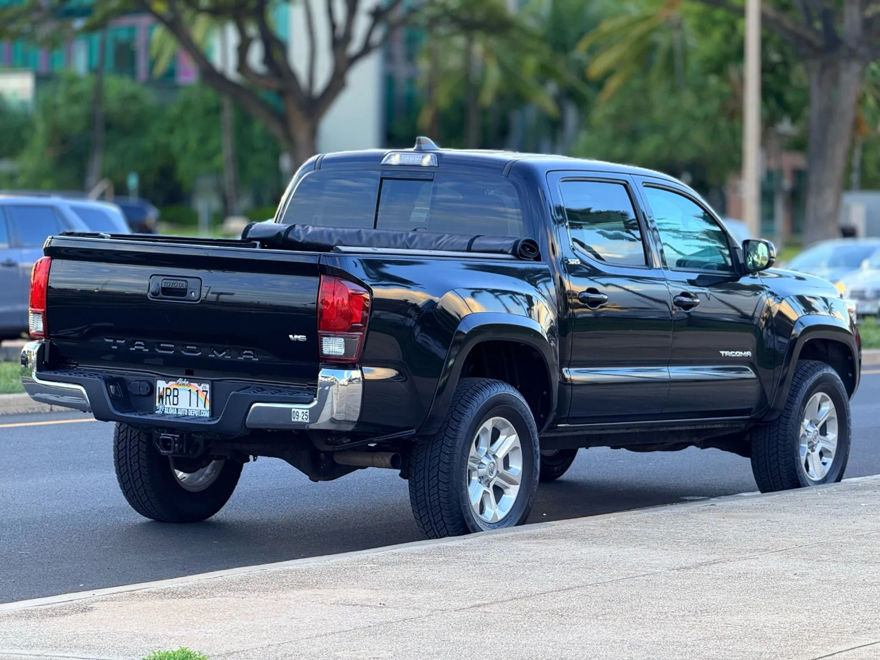 Toyota Tacoma 2WD TRD Off Road Double Cab 5' Bed V6 AT (Natl) 2022