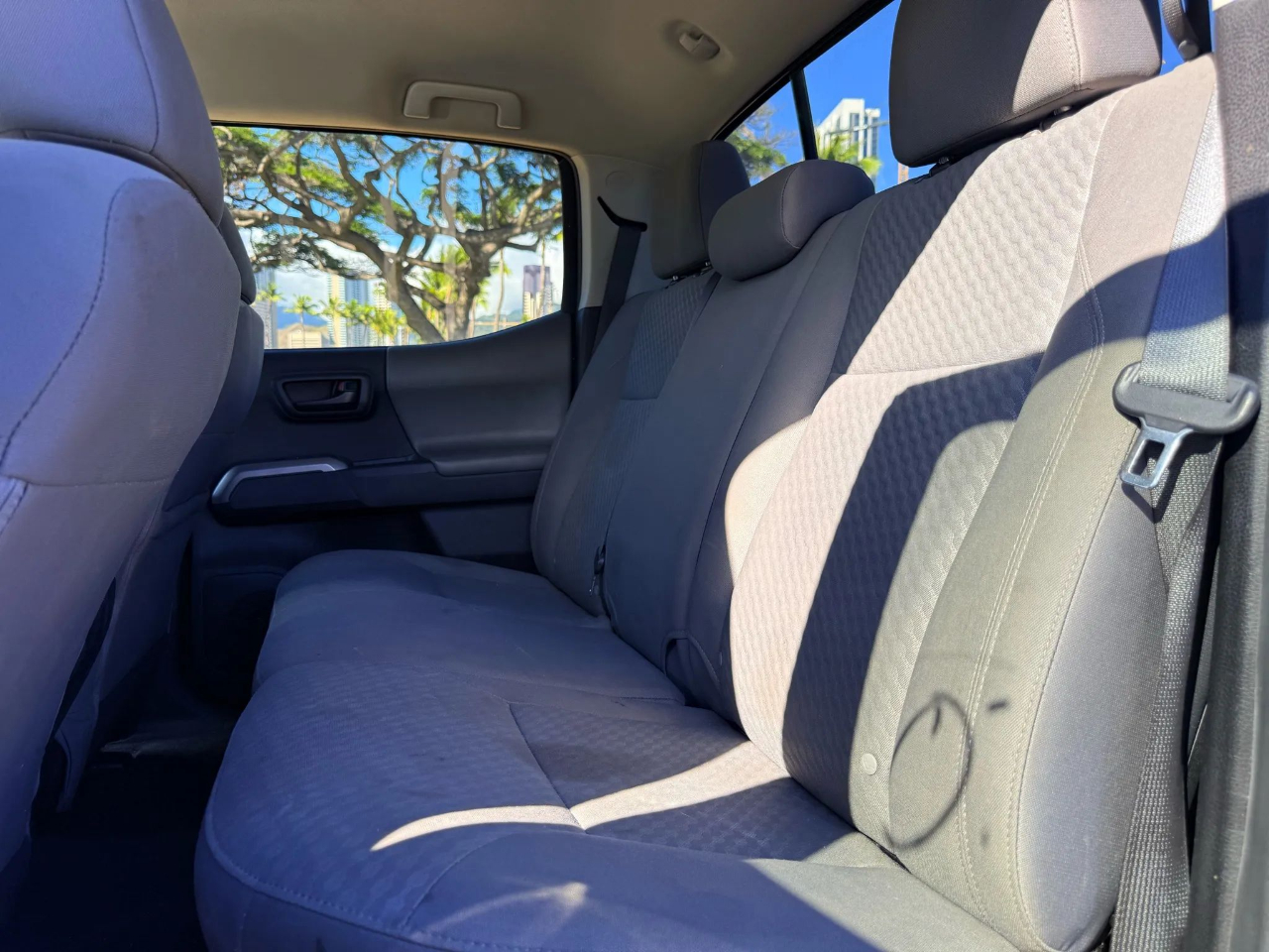 Toyota Tacoma 2WD TRD Off Road Double Cab 5' Bed V6 AT (Natl) 2022