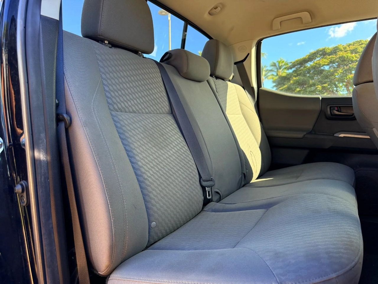 Toyota Tacoma 2WD TRD Off Road Double Cab 5' Bed V6 AT (Natl) 2022