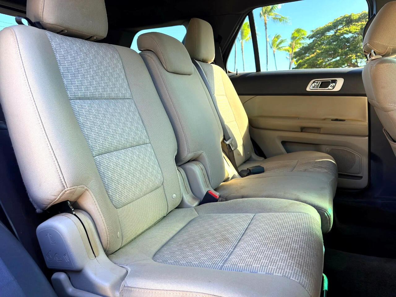 2015 Ford Explorer XLT photo 12
