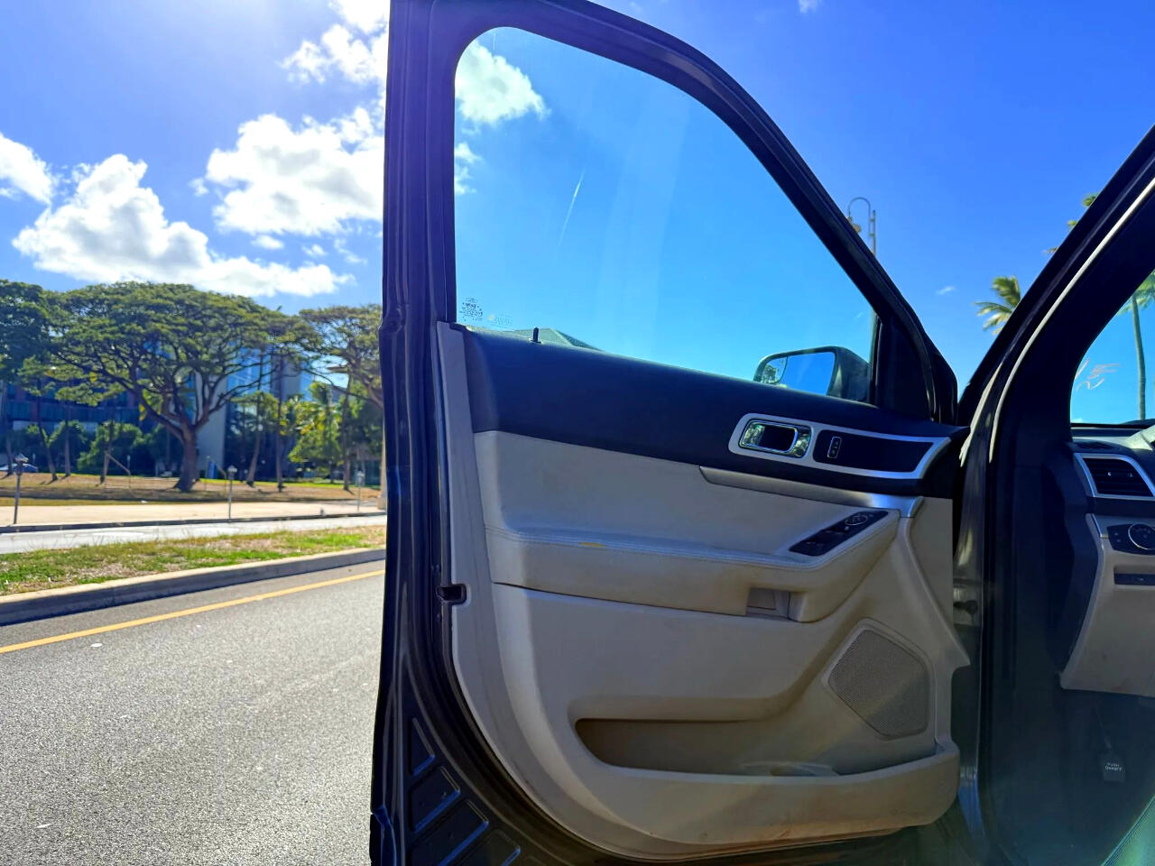 2015 Ford Explorer XLT photo 15