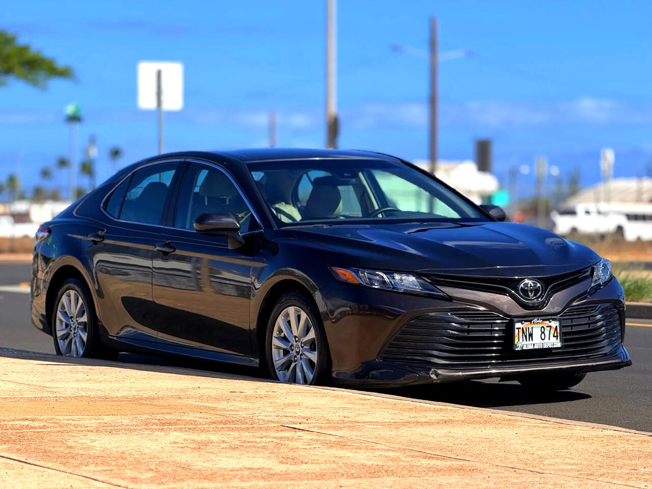 2018 Toyota Camry SE XLE photo 4
