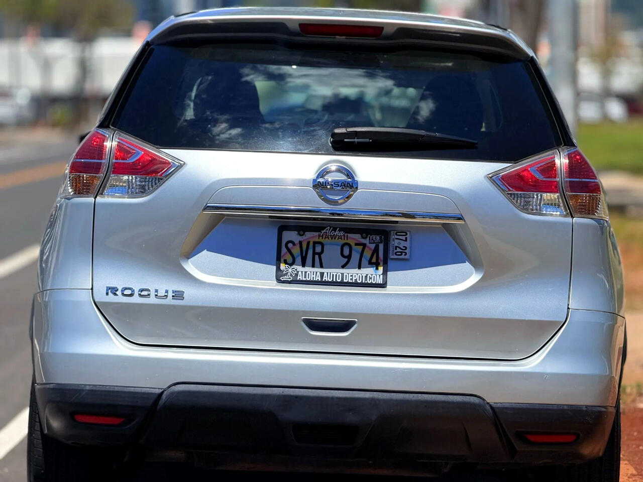 2016 Nissan Rogue SV photo 3