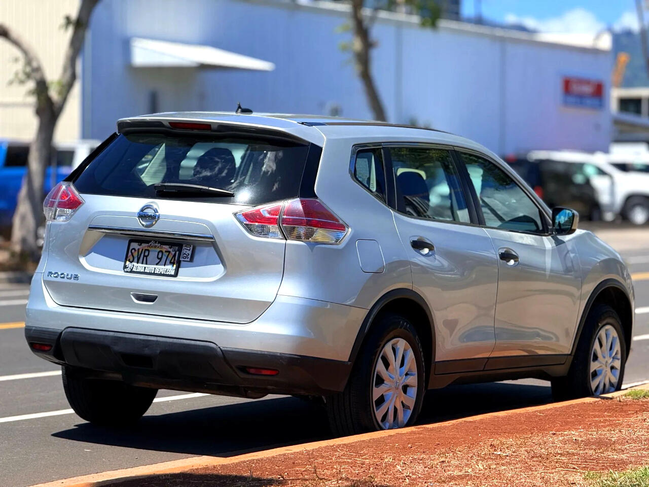 2016 Nissan Rogue SV photo 4