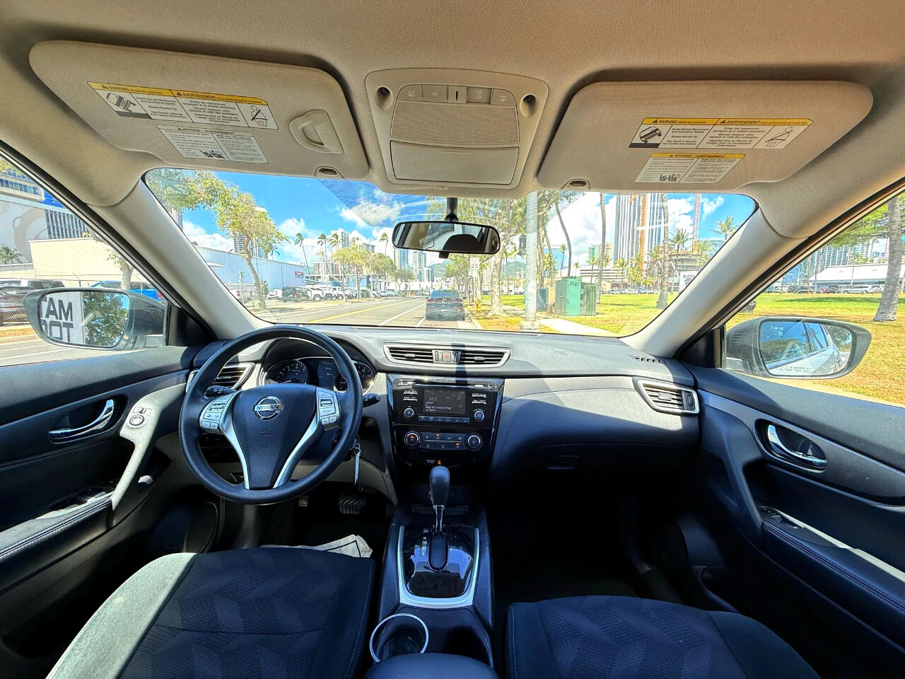 2016 Nissan Rogue SV photo 9