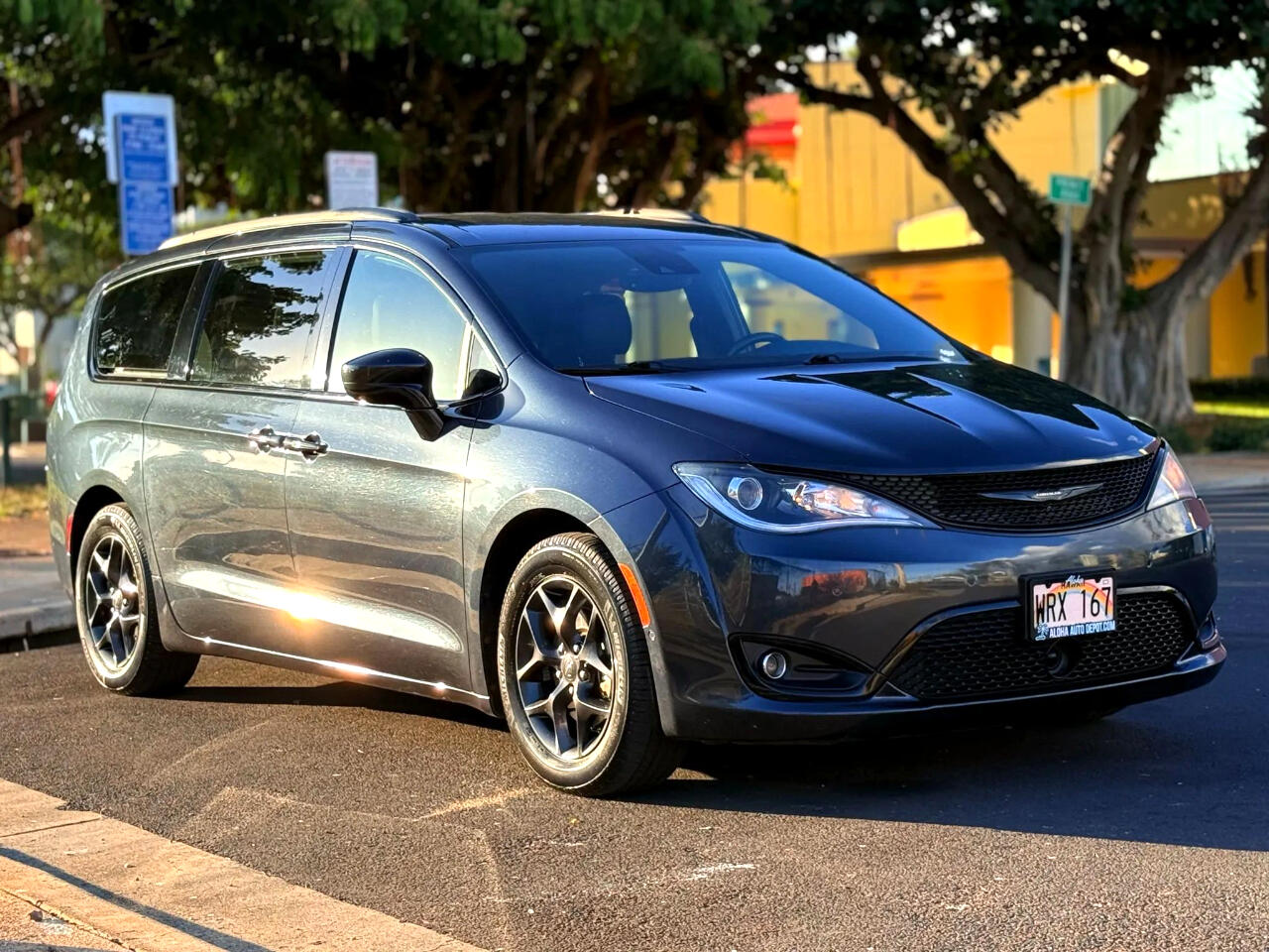 2019 Chrysler Pacifica Touring Plus photo 6