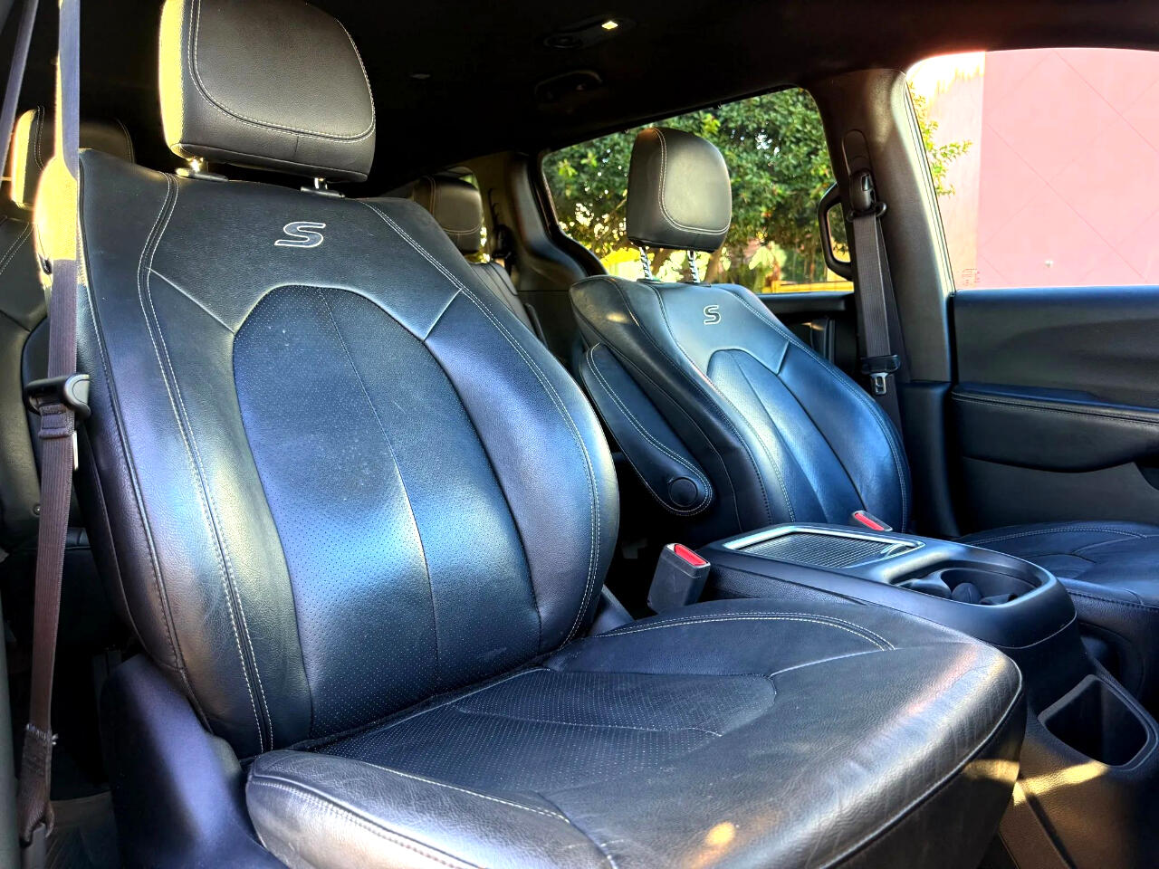 2019 Chrysler Pacifica Touring Plus photo 8