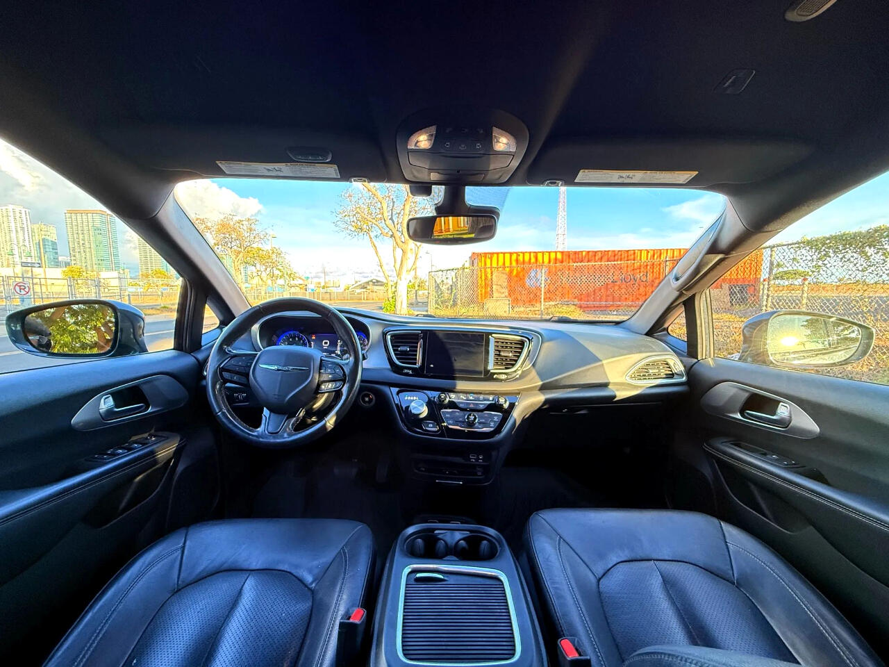 2019 Chrysler Pacifica Touring Plus photo 9