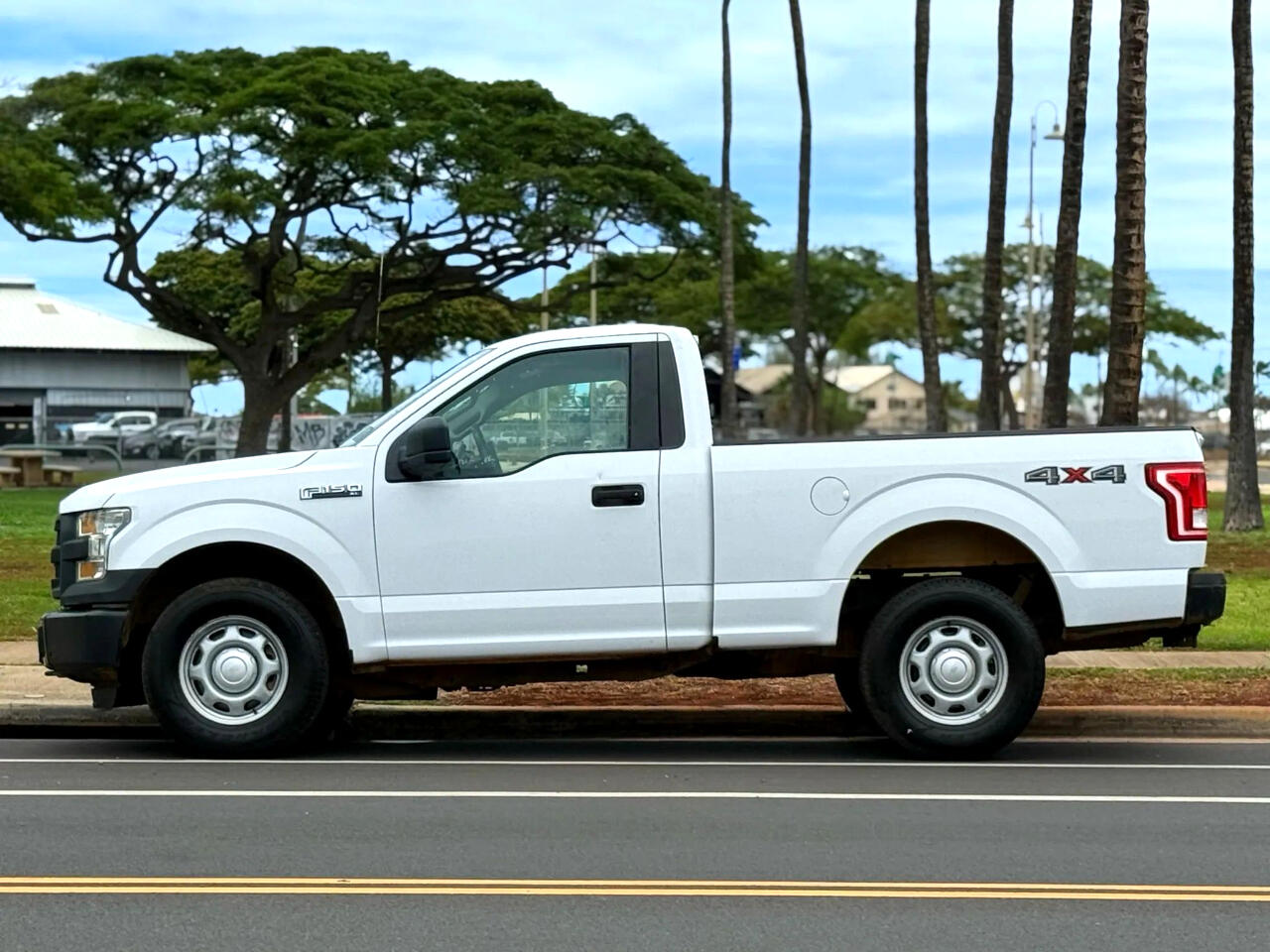 2016 Ford F-150 XLT photo 2