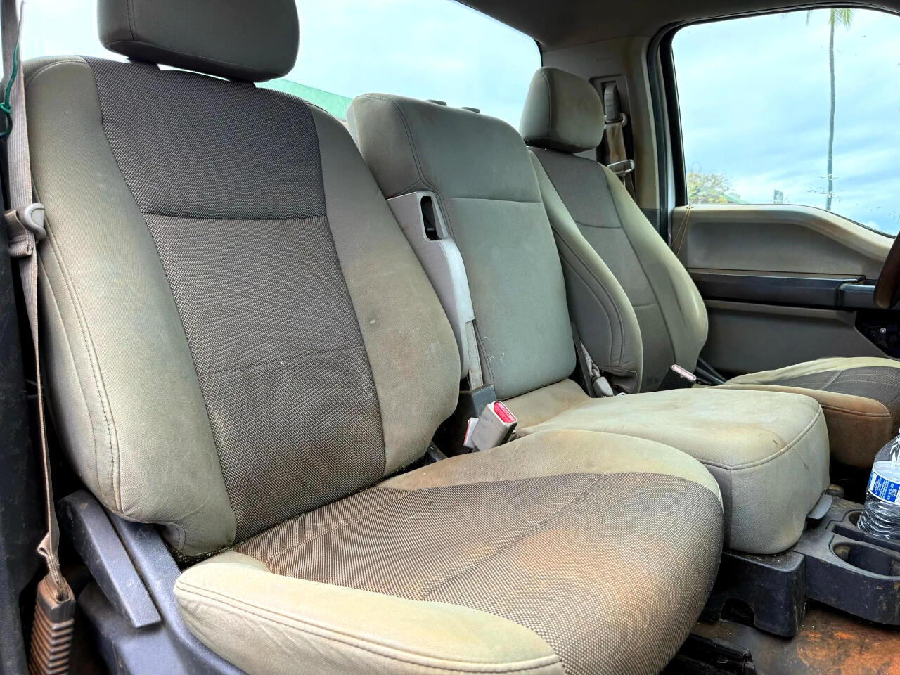 2016 Ford F-150 XLT photo 9