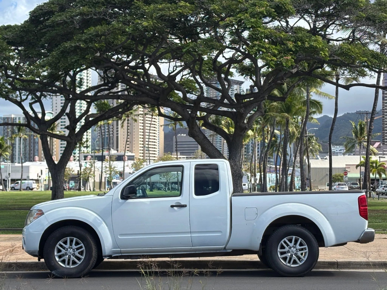 Nissan Frontier 2WD King Cab I4 Auto SV 2014