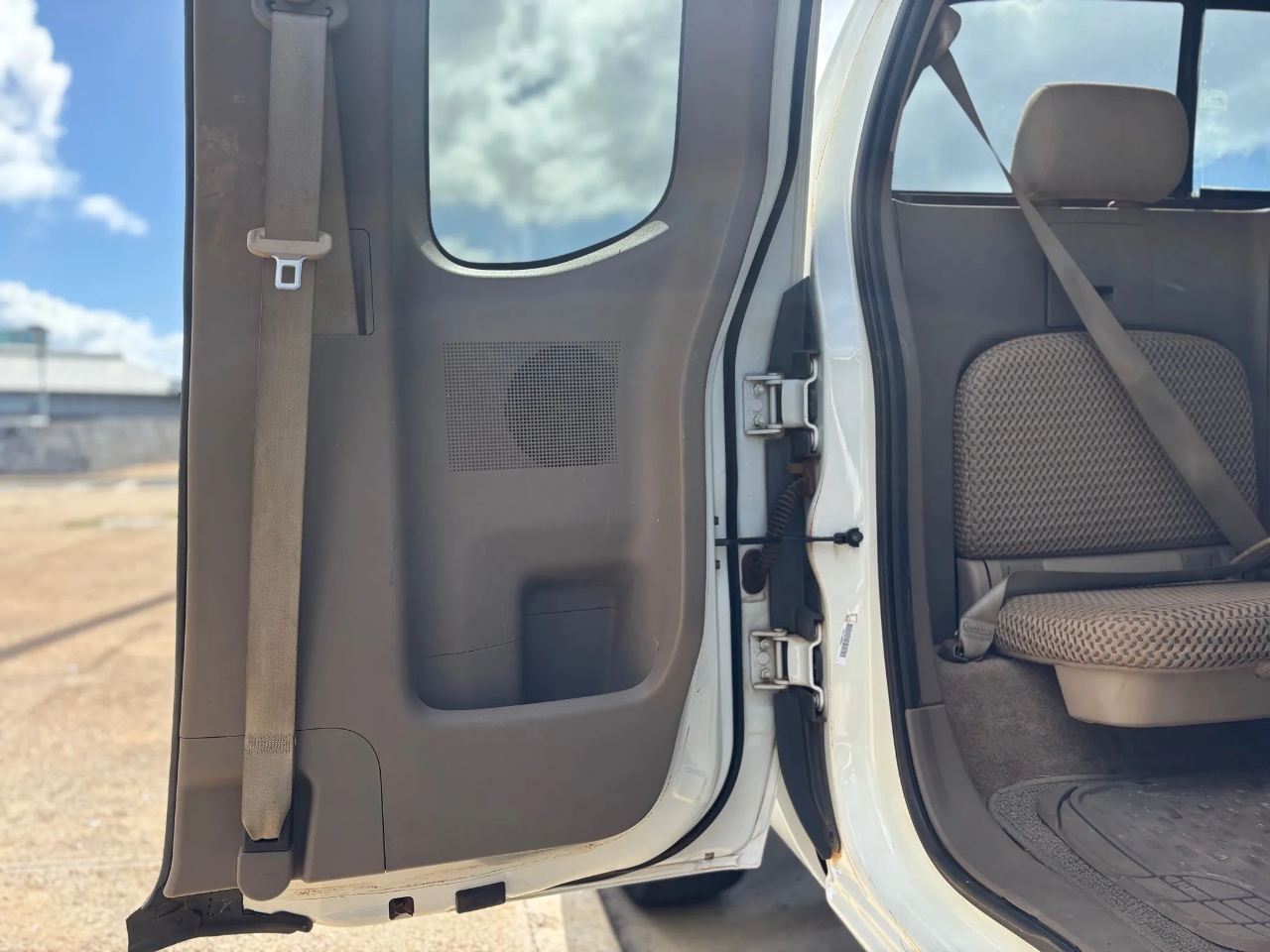 Nissan Frontier 2WD King Cab I4 Auto SV 2014