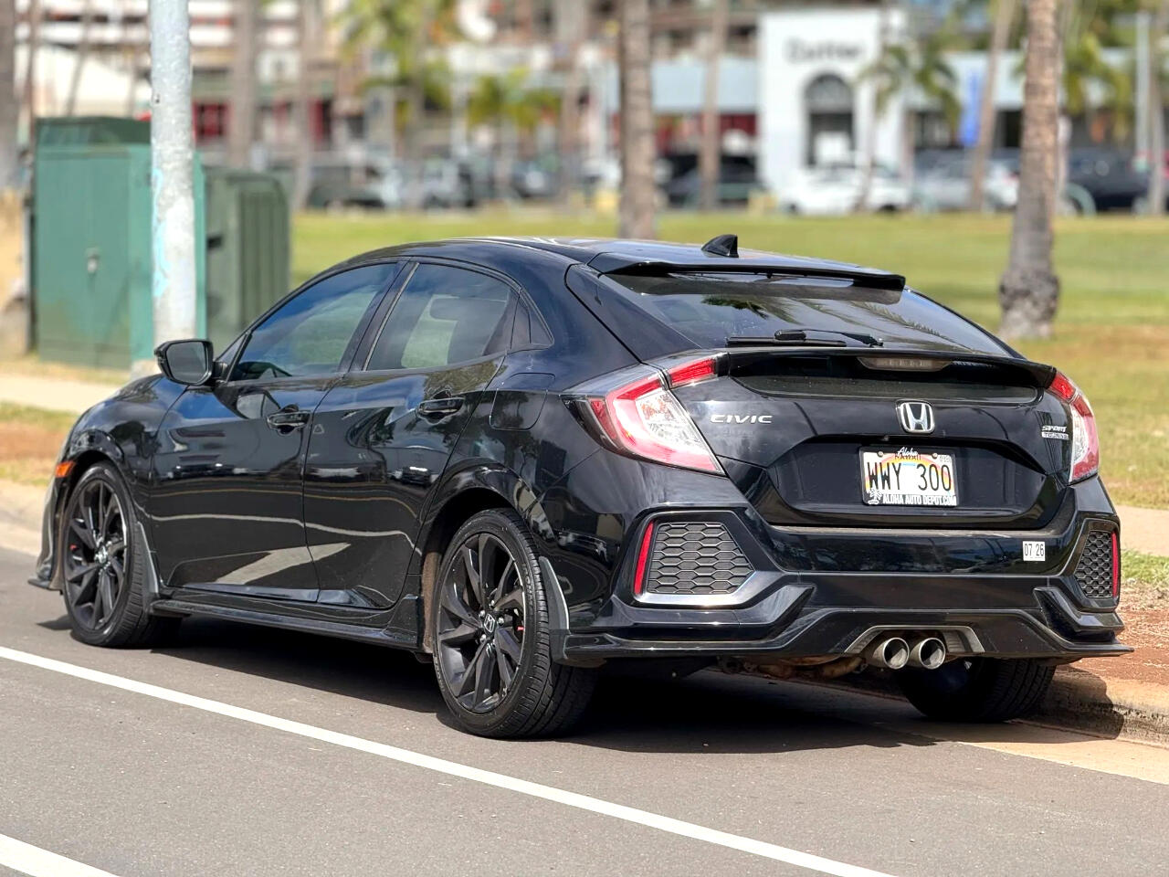 2019 Honda Civic Hatchback Sport Touring photo 2