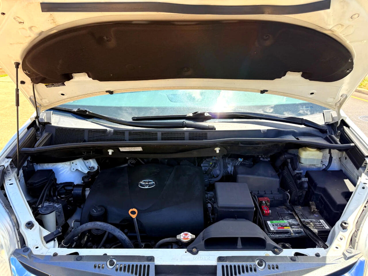 2018 Toyota Sienna XLE photo 18