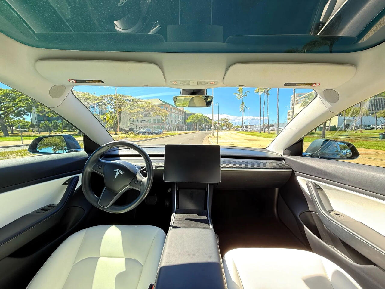 2019 Tesla Model 3 Long Range photo 10