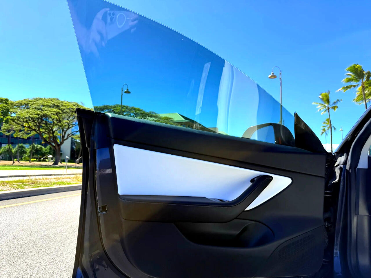 2019 Tesla Model 3 Long Range photo 13