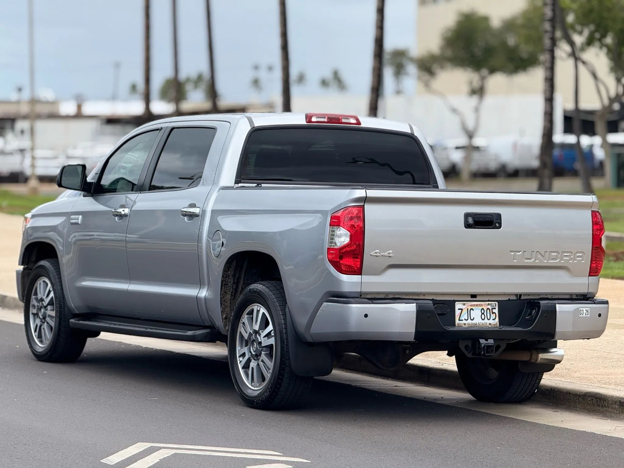 2019 Toyota Tundra Platinum CrewMax photo 3