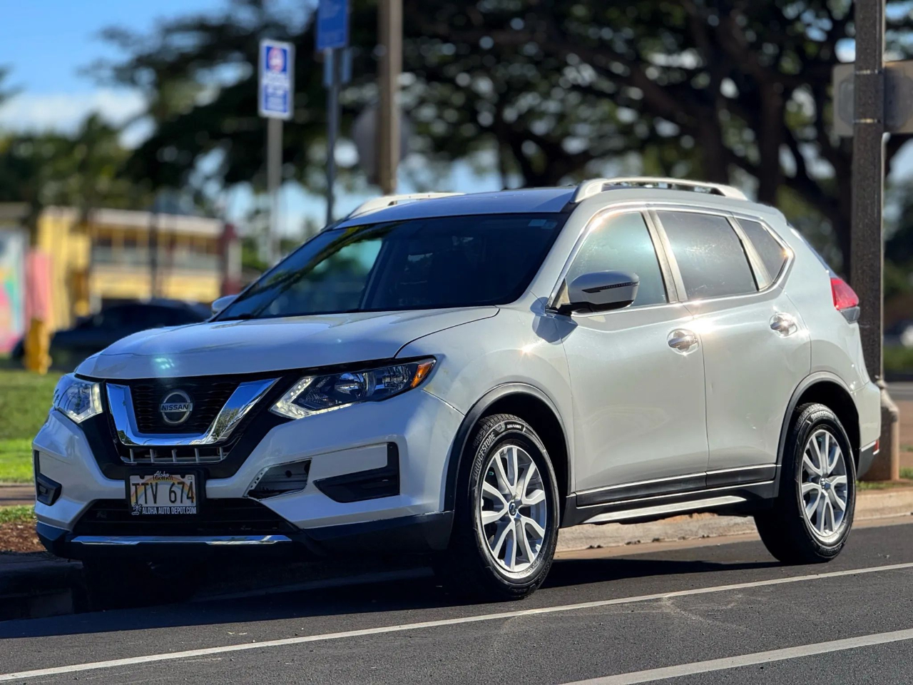 2018 Nissan Rogue FWD SV