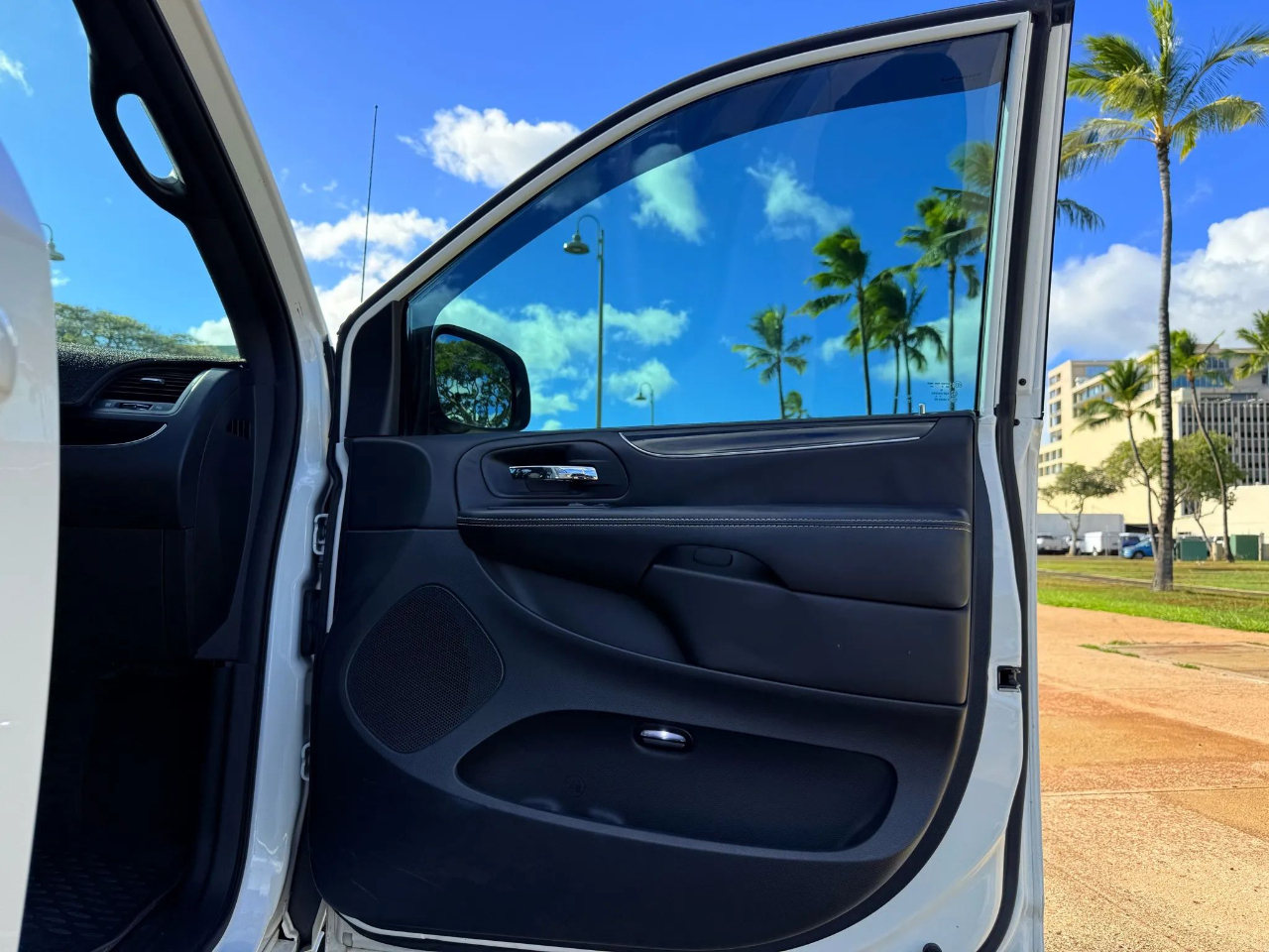2019 Dodge Grand Caravan SE Plus photo 16