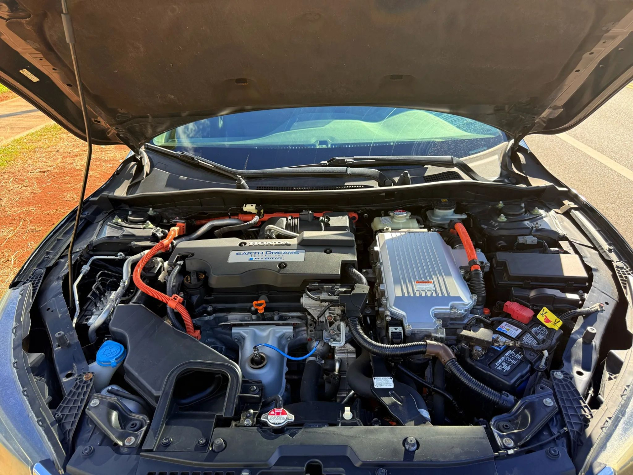 2014 Honda Accord Hybrid EX-L photo 19